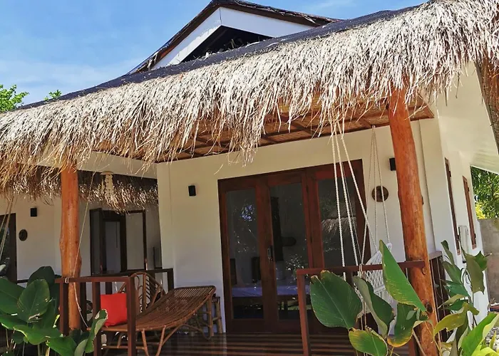 Uzuri Kubo Huts Resort Moalboal