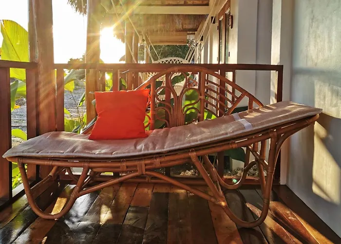 Resort Uzuri Kubo Huts 2*