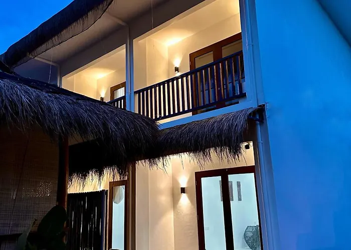 Uzuri Kubo Huts Resort