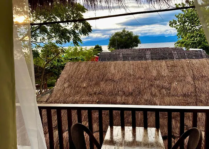 Uzuri Kubo Huts Resort 2*