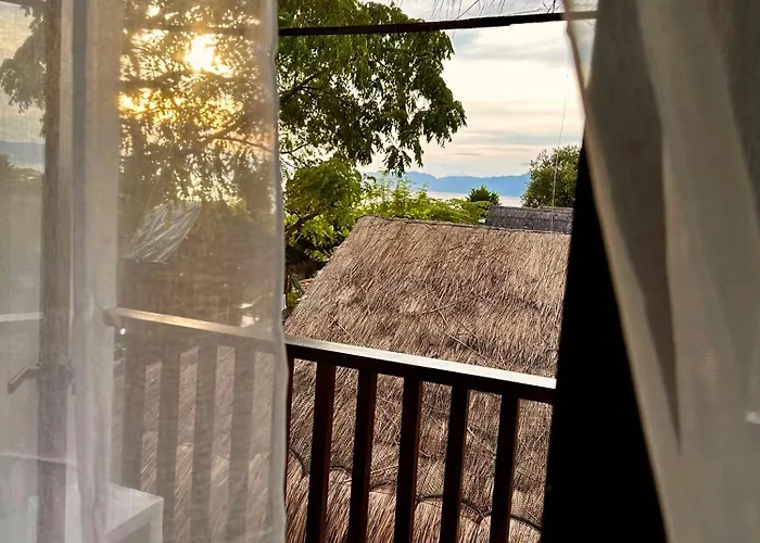Uzuri Kubo Huts