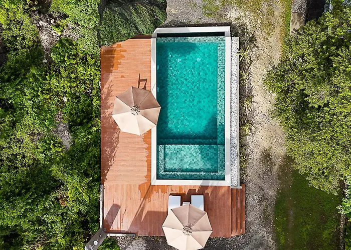 Uzuri Kubo Huts Moalboal