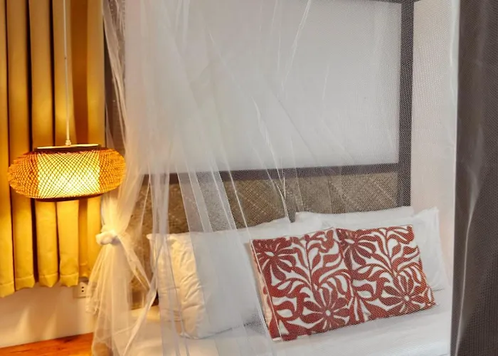 Uzuri Kubo Huts Resort
