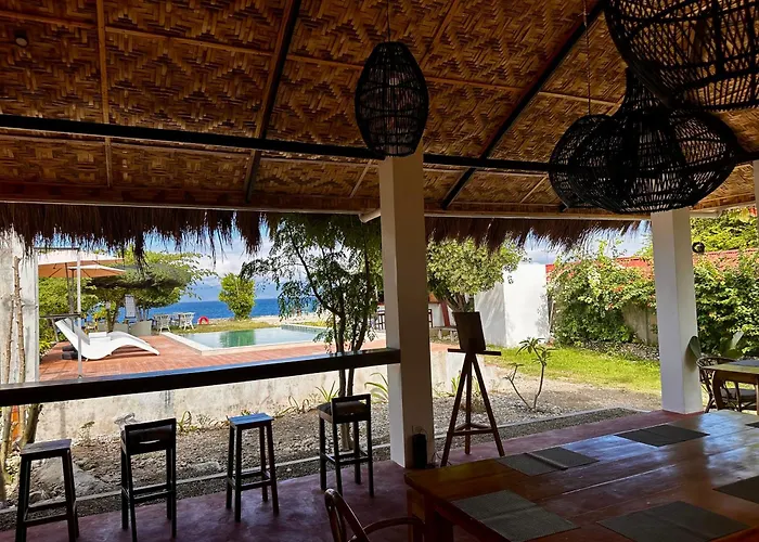 Uzuri Kubo Huts Resort