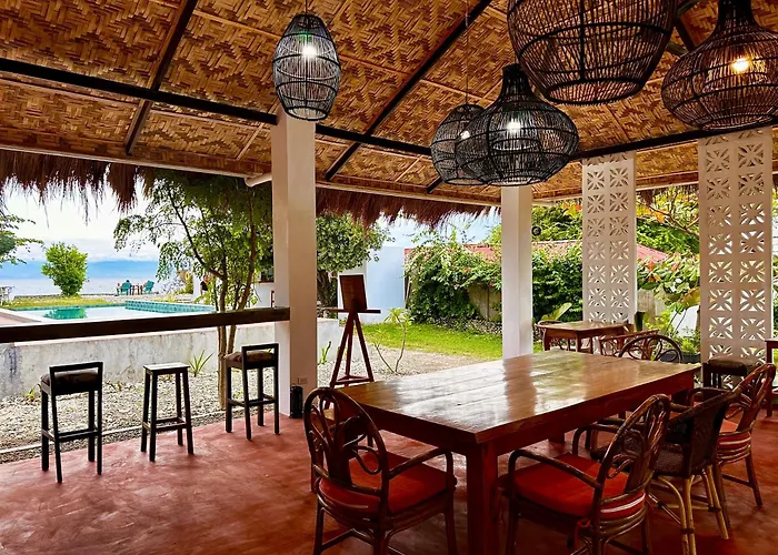Uzuri Kubo Huts Resort 2*